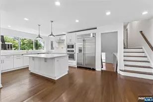 2 Monument Pl, Cresskill, NJ 07626 - Photo 6
