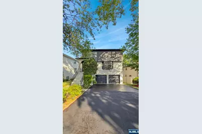 468 Morse Avenue, Ridgefield, NJ 07657 - Photo 2