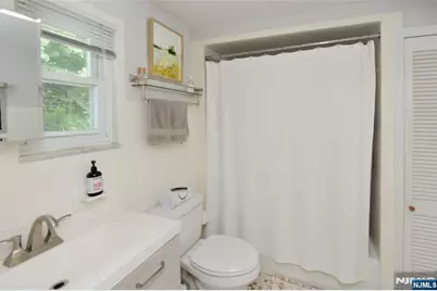 122 Strysko Avenue, Mahwah, NJ 07430 - Photo 14