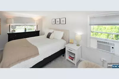 122 Strysko Avenue, Mahwah, NJ 07430 - Photo 20