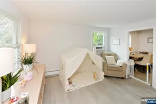 122 Strysko Ave, Mahwah, NJ 07430 - Photo 8