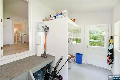 122 Strysko Avenue, Mahwah, NJ 07430 - Photo 16