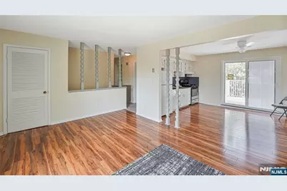 98 Eckel Road 96 #96, Little Ferry, NJ 07643 - Photo 8