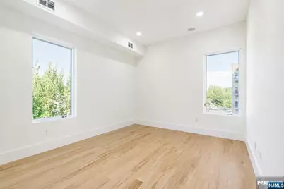 20 Van Nostrand 2 #2, Jersey City, NJ 07305 - Photo 16