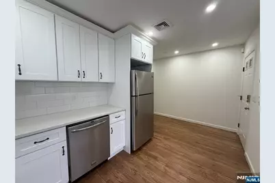 167 Harrison Avenue B2 #B2, Montclair, NJ 07042 - Photo 4