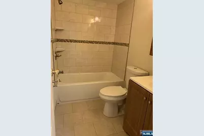 221 Ringwood Avenue A5 #A5, Pompton Lakes, NJ 07442 - Photo 10