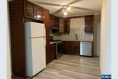221 Ringwood Avenue A5 #A5, Pompton Lakes, NJ 07442 - Photo 6