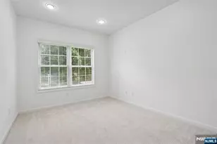 2 Constitution Ln 1501, Totowa, NJ 07512 - Photo 30