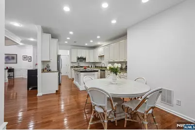 2 Constitution Lane 1501 #1501, Totowa, NJ 07512 - Photo 8