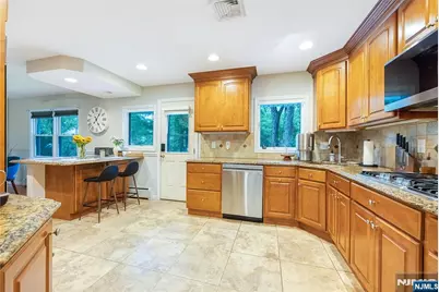254 Ruckman Road, Hillsdale, NJ 07642 - Photo 16