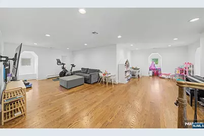 64 Day Avenue, Tenafly, NJ 07670 - Photo 38