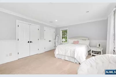 356 N Farview Avenue, Paramus, NJ 07652 - Photo 28
