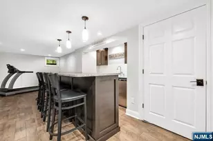 356 N Farview Ave, Paramus, NJ 07652 - Photo 34