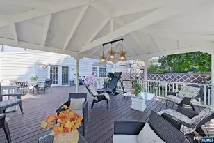 112 Elmwood Dr, Elmwood Park, NJ 07407 - Photo 14
