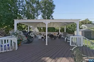 112 Elmwood Dr, Elmwood Park, NJ 07407 - Photo 16