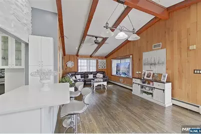 112 Elmwood Drive, Elmwood Park, NJ 07407 - Photo 32