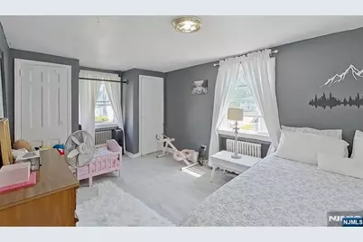 112 Elmwood Drive, Elmwood Park, NJ 07407 - Photo 40