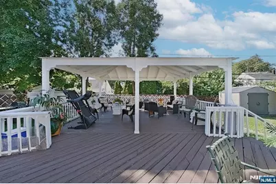 112 Elmwood Drive, Elmwood Park, NJ 07407 - Photo 16