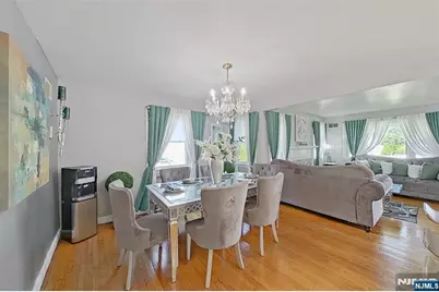 112 Elmwood Drive, Elmwood Park, NJ 07407 - Photo 28