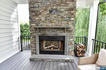 515 Hobart Road, Paramus, NJ 07652 - Photo 18
