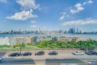 883 Jfk Blvd E 3F #3F, Weehawken, NJ 07086 - Photo 8