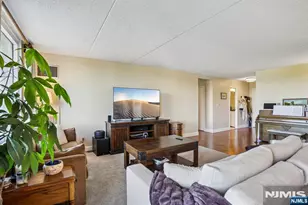 1077 River Road 303, Edgewater, NJ 07020 - Photo 6