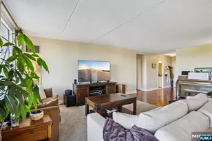 1077 River Road 303, Edgewater, NJ 07020 - Photo 6