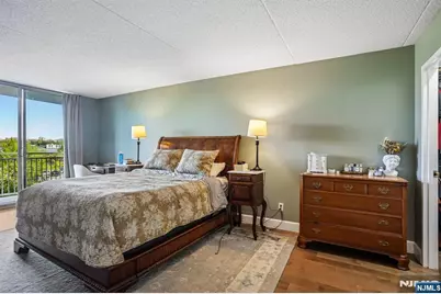 1077 River Road 303 #303, Edgewater, NJ 07020 - Photo 16