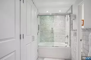 1077 River Road 303, Edgewater, NJ 07020 - Photo 24