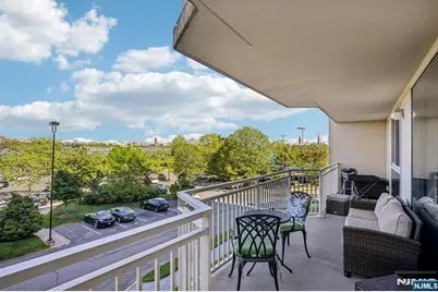 1077 River Road 303 #303, Edgewater, NJ 07020 - Photo 1