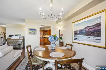 1077 River Road 303 #303, Edgewater, NJ 07020 - Photo 8
