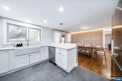 181 Pascack Road, Woodcliff Lake, NJ 07677 - Photo 10