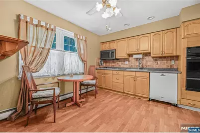 1 Gary Court, Park Ridge, NJ 07656 - Photo 6
