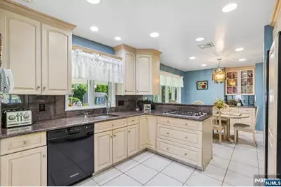 998 Washington Avenue, Ho Ho Kus, NJ 07423 - Photo 6