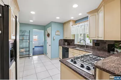 998 Washington Avenue, Ho Ho Kus, NJ 07423 - Photo 8