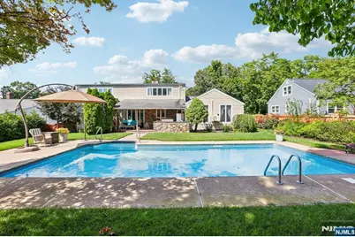 998 Washington Avenue, Ho Ho Kus, NJ 07423 - Photo 2