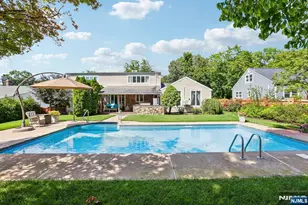 998 Washington Ave, Ho Ho Kus, NJ 07423 - Photo 2