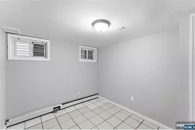 318 Grove Street, Newark, NJ 07103 - Photo 16