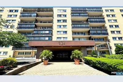 2185 Lemoine Avenue 4A #4A, Fort Lee, NJ 07024 - Photo 1
