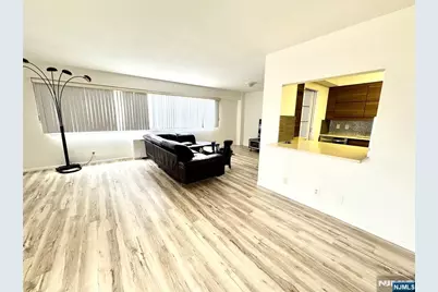 2185 Lemoine Avenue 4A #4A, Fort Lee, NJ 07024 - Photo 6
