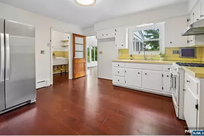 107 Roland Street, Park Ridge, NJ 07656 - Photo 6