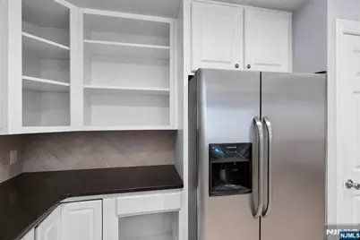 15-19 Tichenor 403 #403, Newark, NJ 07114 - Photo 10