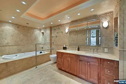 800 Palisade Avenue 901 #901, Fort Lee, NJ 07024 - Photo 18