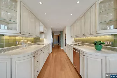 800 Palisade Avenue 901 #901, Fort Lee, NJ 07024 - Photo 12