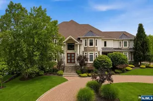 14 Michelle Ln, Livingston, NJ 07039 - Photo 2