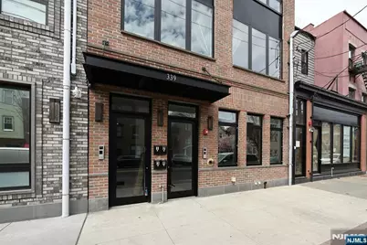 339 Palisade Avenue C #C, Jersey City, NJ 07307 - Photo 32