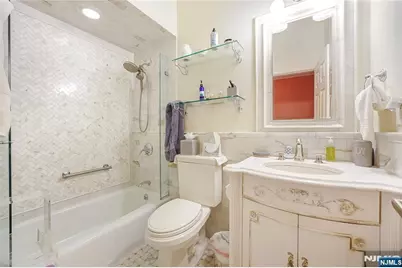 10 Lenox Court, Fort Lee, NJ 07024 - Photo 28