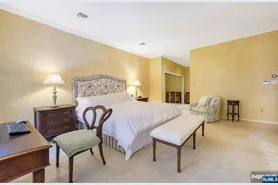 10 Lenox Court, Fort Lee, NJ 07024 - Photo 16