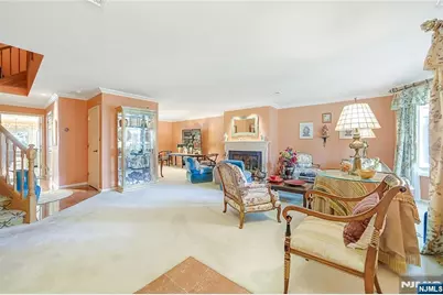 10 Lenox Court, Fort Lee, NJ 07024 - Photo 4