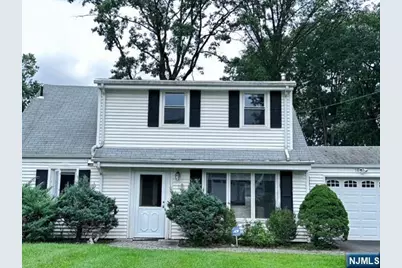 18 Manor Road, Livingston, NJ 07039 - Photo 2